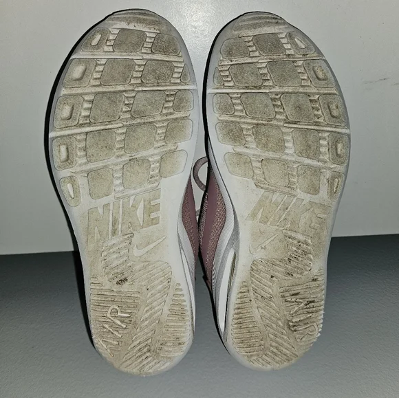 Nike Air Max Oketo Pink Athletic Shoes - Size 6 🩷 - Picture 8 of 10